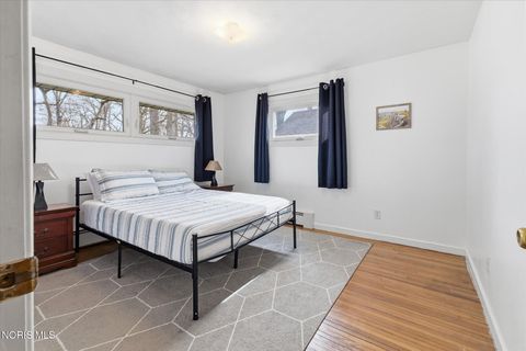 Tiny photo for 5163 Fairgreen Drive, Toledo, OH 43613 (MLS # 10004595)