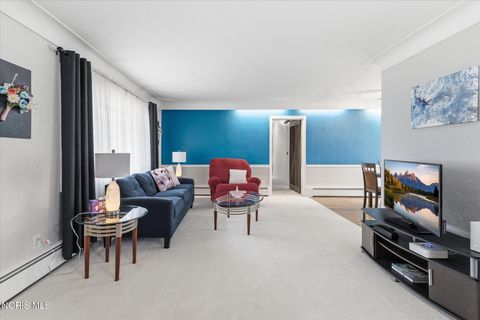 Tiny photo for 5163 Fairgreen Drive, Toledo, OH 43613 (MLS # 10004595)