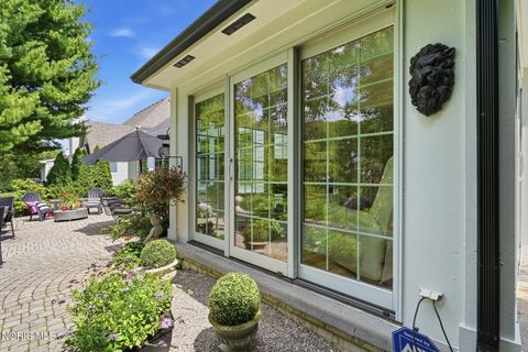 Tiny photo for 6842 Sunridge Lane, Holland, OH 43528 (MLS # 10010361)