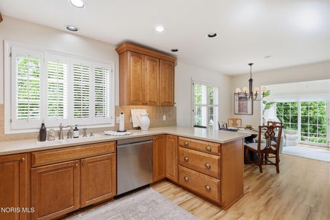 Tiny photo for 6842 Sunridge Lane, Holland, OH 43528 (MLS # 10010361)