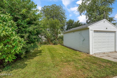 Tiny photo for 1927 Kelsey Avenue, Toledo, OH 43605 (MLS # 10013246)