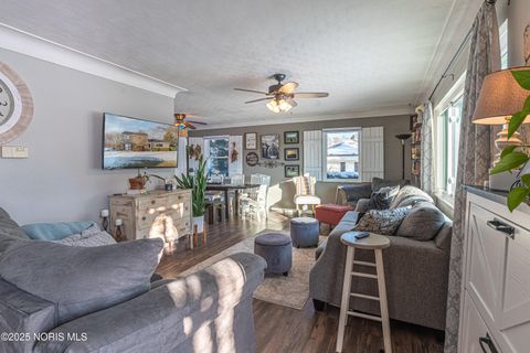 Tiny photo for 6645 Seaman Road, Oregon, OH 43616 (MLS # 10002172)