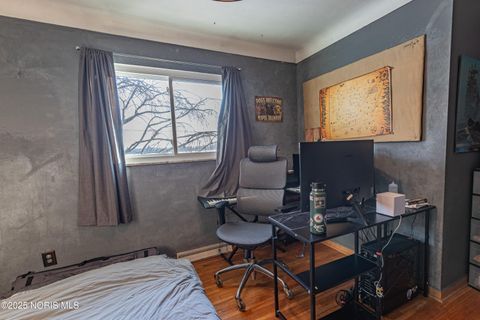 Tiny photo for 6645 Seaman Road, Oregon, OH 43616 (MLS # 10002172)