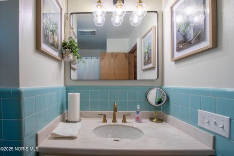 Tiny photo for 6645 Seaman Road, Oregon, OH 43616 (MLS # 10002172)