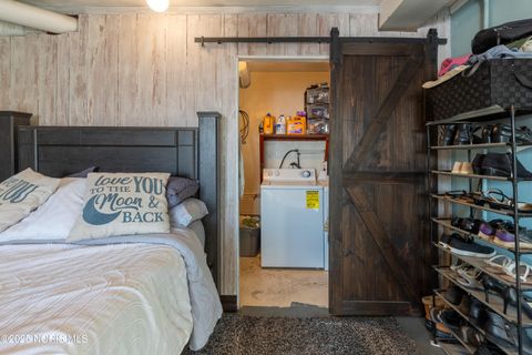 Tiny photo for 6645 Seaman Road, Oregon, OH 43616 (MLS # 10002172)