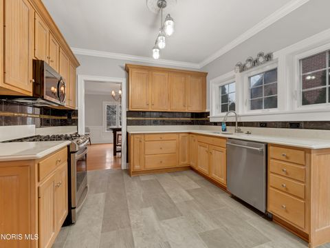 Tiny photo for 1440 W Market Street, Lima, OH 45805 (MLS # 10004809)