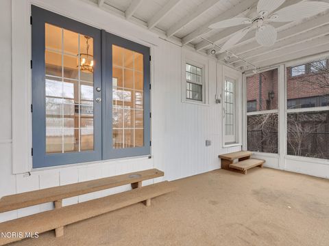 Tiny photo for 1440 W Market Street, Lima, OH 45805 (MLS # 10004809)