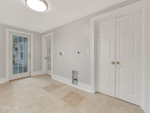 Tiny photo for 1440 W Market Street, Lima, OH 45805 (MLS # 10004809)