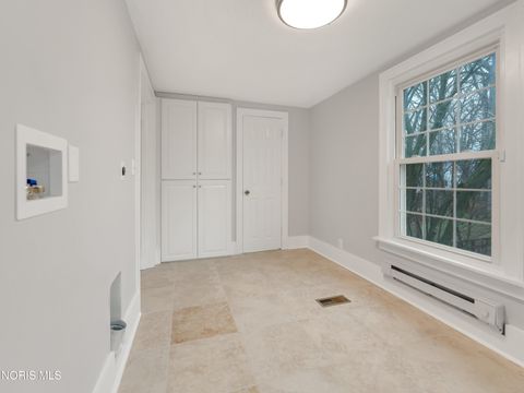 Tiny photo for 1440 W Market Street, Lima, OH 45805 (MLS # 10004809)