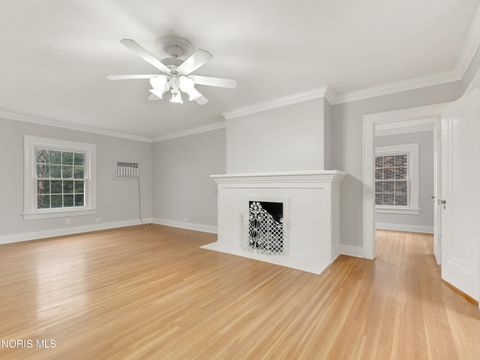 Tiny photo for 1440 W Market Street, Lima, OH 45805 (MLS # 10004809)