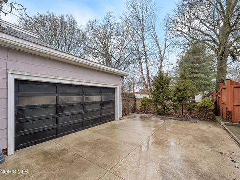 Tiny photo for 1440 W Market Street, Lima, OH 45805 (MLS # 10004809)