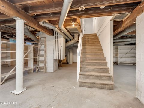 Tiny photo for 1440 W Market Street, Lima, OH 45805 (MLS # 10004809)