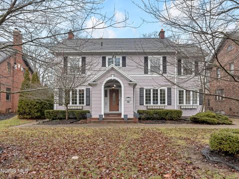 Photo of 1440 W Market Street, Lima, OH 45805 (MLS # 10004809)