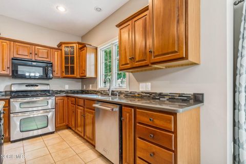 Tiny photo for 1443 Silver Pine Lane, Findlay, OH 45840 (MLS # 10009000)