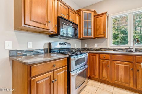 Tiny photo for 1443 Silver Pine Lane, Findlay, OH 45840 (MLS # 10009000)