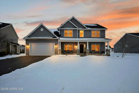 Photo of 2643 Cross Ridge Way, Perrysburg, OH 43551 (MLS # 10003885)