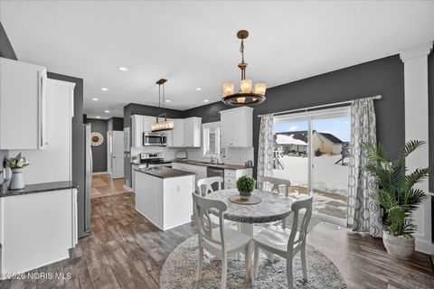 Tiny photo for 2643 Cross Ridge Way, Perrysburg, OH 43551 (MLS # 10003885)