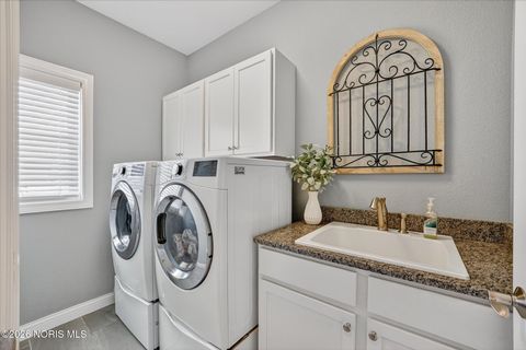 Tiny photo for 2643 Cross Ridge Way, Perrysburg, OH 43551 (MLS # 10003885)