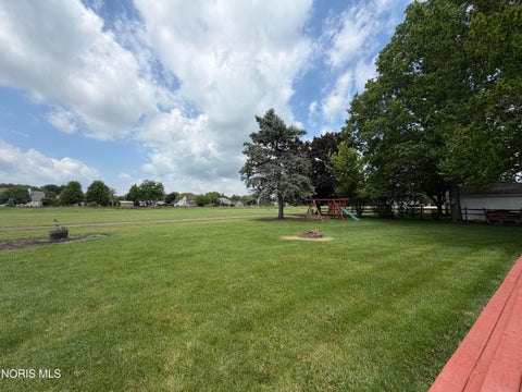 Tiny photo for 2956 W Byrnwyck Road, Maumee, OH 43537 (MLS # 10009059)