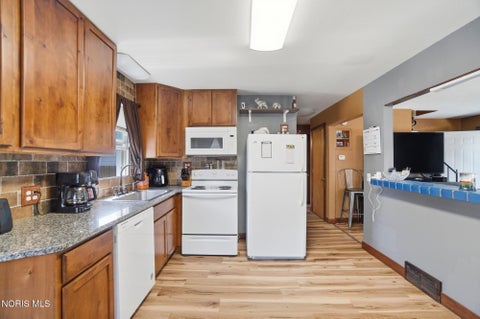 Tiny photo for 2628 124th Street, Toledo, OH 43611 (MLS # 10011771)