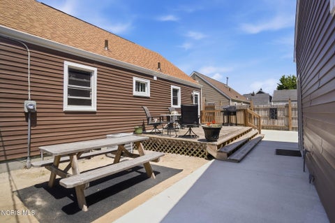Tiny photo for 2628 124th Street, Toledo, OH 43611 (MLS # 10011771)
