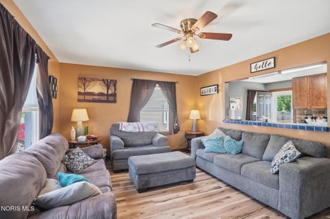 Tiny photo for 2628 124th Street, Toledo, OH 43611 (MLS # 10011771)