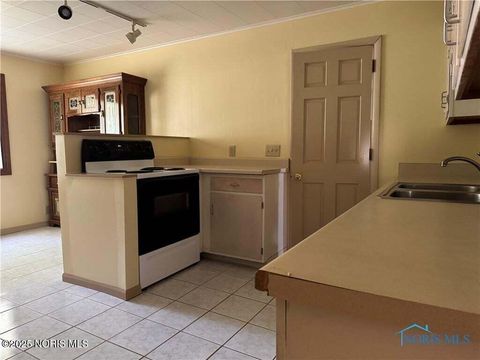 Tiny photo for 7944 Hill Avenue, Holland, OH 43528 (MLS # 10001651)