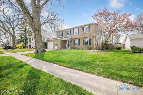 Photo of 1228 Eastland Drive, Oregon, OH 43616 (MLS # 10000612) Photo of 1228 Eastland Drive, Oregon, OH 43616 (MLS # 10000612)