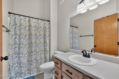 Tiny photo for 1801 Eaglecrest Road, Perrysburg, OH 43551 (MLS # 10006530)