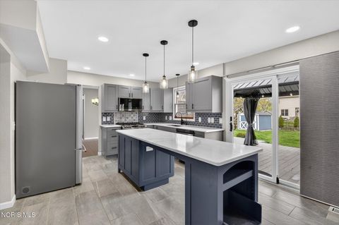 Tiny photo for 1801 Eaglecrest Road, Perrysburg, OH 43551 (MLS # 10006530)