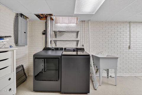 Tiny photo for 1801 Eaglecrest Road, Perrysburg, OH 43551 (MLS # 10006530)