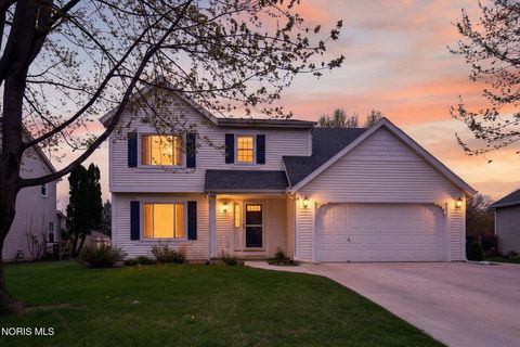Photo of 1801 Eaglecrest Road, Perrysburg, OH 43551 (MLS # 10006530)