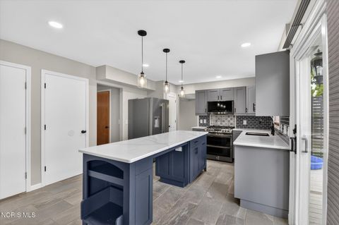 Tiny photo for 1801 Eaglecrest Road, Perrysburg, OH 43551 (MLS # 10006530)