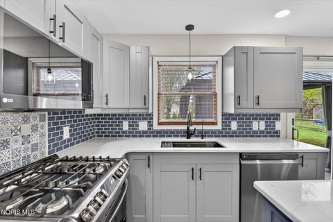 Tiny photo for 1801 Eaglecrest Road, Perrysburg, OH 43551 (MLS # 10006530)