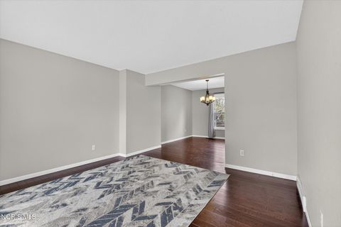 Tiny photo for 1801 Eaglecrest Road, Perrysburg, OH 43551 (MLS # 10006530)