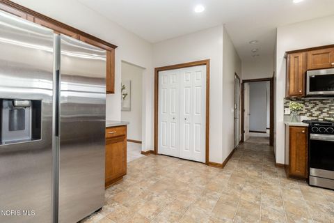 Tiny photo for 1702 Spring Forest Drive, Oregon, OH 43616 (MLS # 10007245)