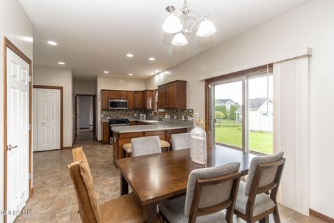 Tiny photo for 1702 Spring Forest Drive, Oregon, OH 43616 (MLS # 10007245)