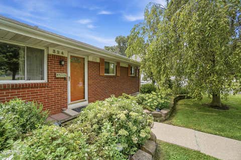 Photo of 324 Sackett Street, Maumee, OH 43537 (MLS # 10010787)