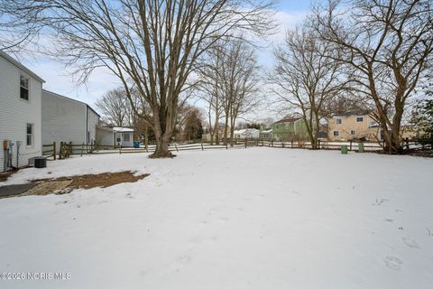 Tiny photo for 3906 Farmbrook Drive, Sylvania, OH 43560 (MLS # 10004061)