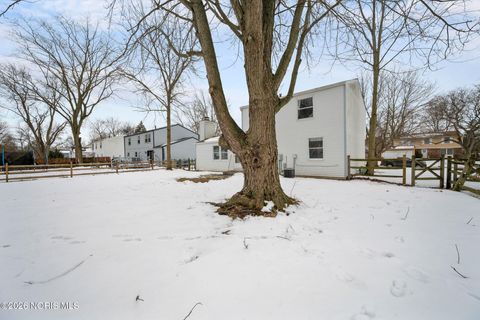 Tiny photo for 3906 Farmbrook Drive, Sylvania, OH 43560 (MLS # 10004061)