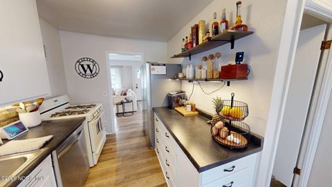 Tiny photo for 2919 Lutaway Drive, Toledo, OH 43614 (MLS # 10003774)