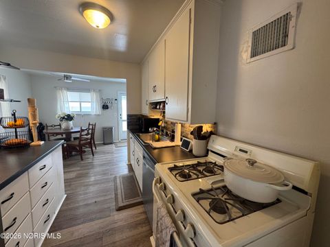 Tiny photo for 2919 Lutaway Drive, Toledo, OH 43614 (MLS # 10003774)