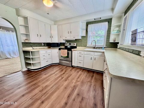 Tiny photo for 908 E High Street, Hicksville, OH 43526 (MLS # 10008593)