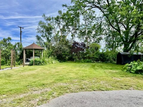 Tiny photo for 908 E High Street, Hicksville, OH 43526 (MLS # 10008593)