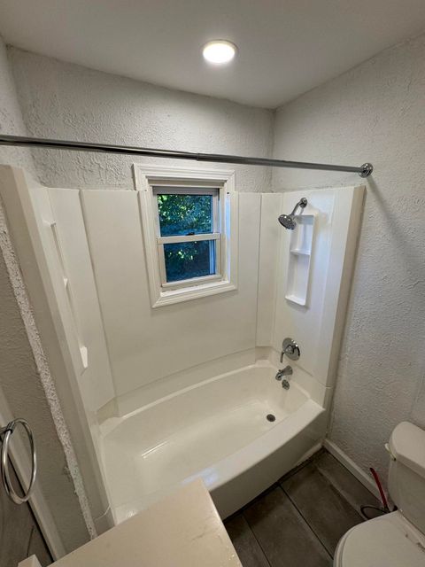 Tiny photo for 54 E Sylvania Avenue, Toledo, OH 43612 (MLS # 10000014)