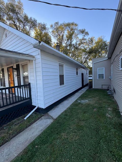 Tiny photo for 54 E Sylvania Avenue, Toledo, OH 43612 (MLS # 10000014)