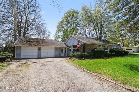 Tiny photo for 207 W Hull Street, Edgerton, OH 43517 (MLS # 10006670)