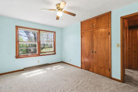 Tiny photo for 207 W Hull Street, Edgerton, OH 43517 (MLS # 10006670)