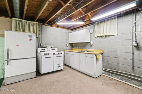 Tiny photo for 207 W Hull Street, Edgerton, OH 43517 (MLS # 10006670)