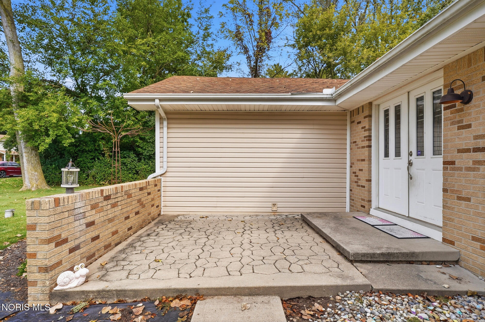 5128 Inland Drive